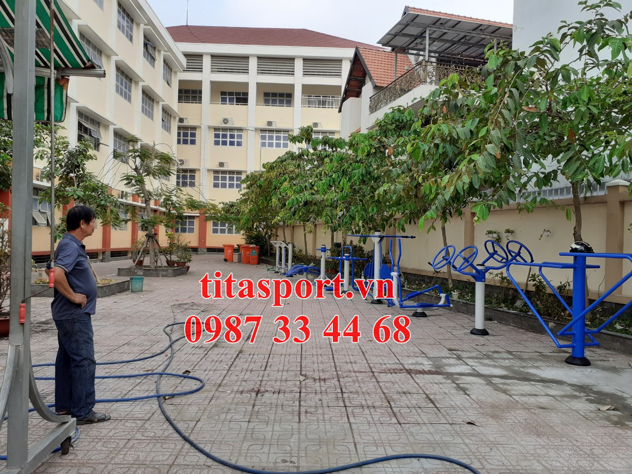 Hình ảnh thiết bị thể thao ngoài trời