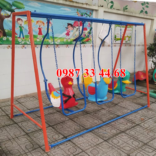 XÍCH ĐU TRONG TRƯỜNG HỌC MẦM NON